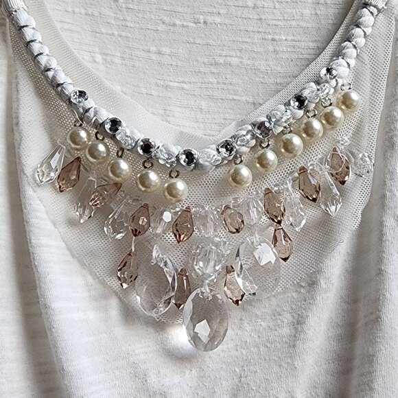 LOFT Ivory Beaded V-Neck Tank Top Size Small - Picture 6 of 15